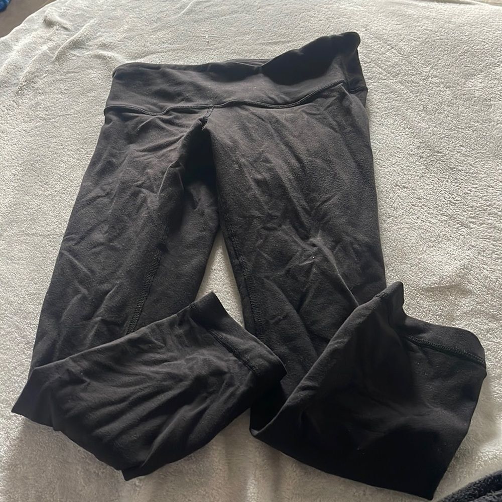 Lululemon athletica cropped leggings